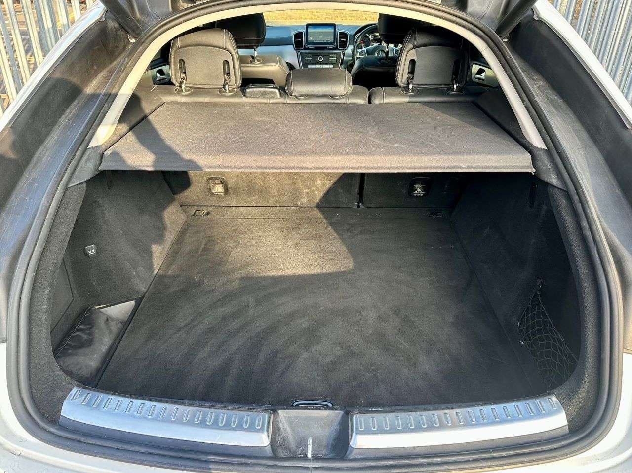 null MERCEDES-BENZ GLE null MERCEDES-BENZ GLE