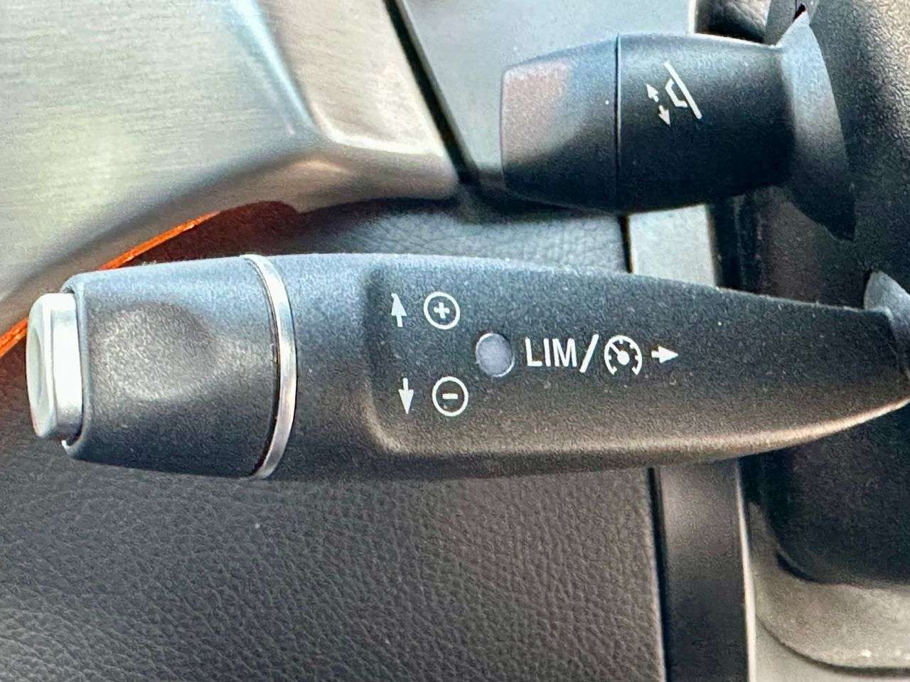 null MERCEDES-BENZ GLE null MERCEDES-BENZ GLE