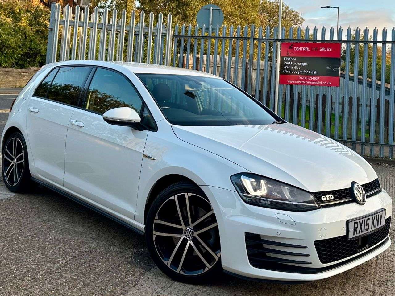 2015 VOLKSWAGEN GOLF 2015 VOLKSWAGEN GOLF