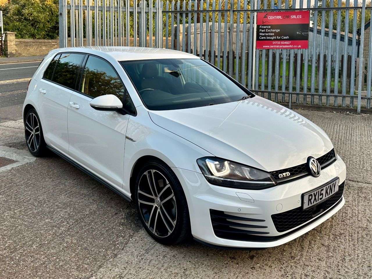 2015 VOLKSWAGEN GOLF 2015 VOLKSWAGEN GOLF