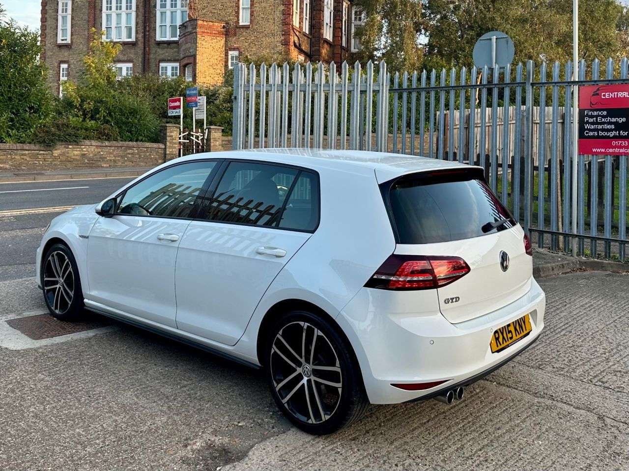 2015 VOLKSWAGEN GOLF 2015 VOLKSWAGEN GOLF