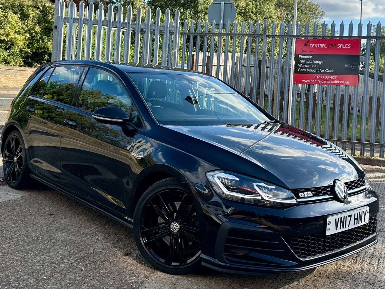 2017 VOLKSWAGEN GOLF 2017 VOLKSWAGEN GOLF