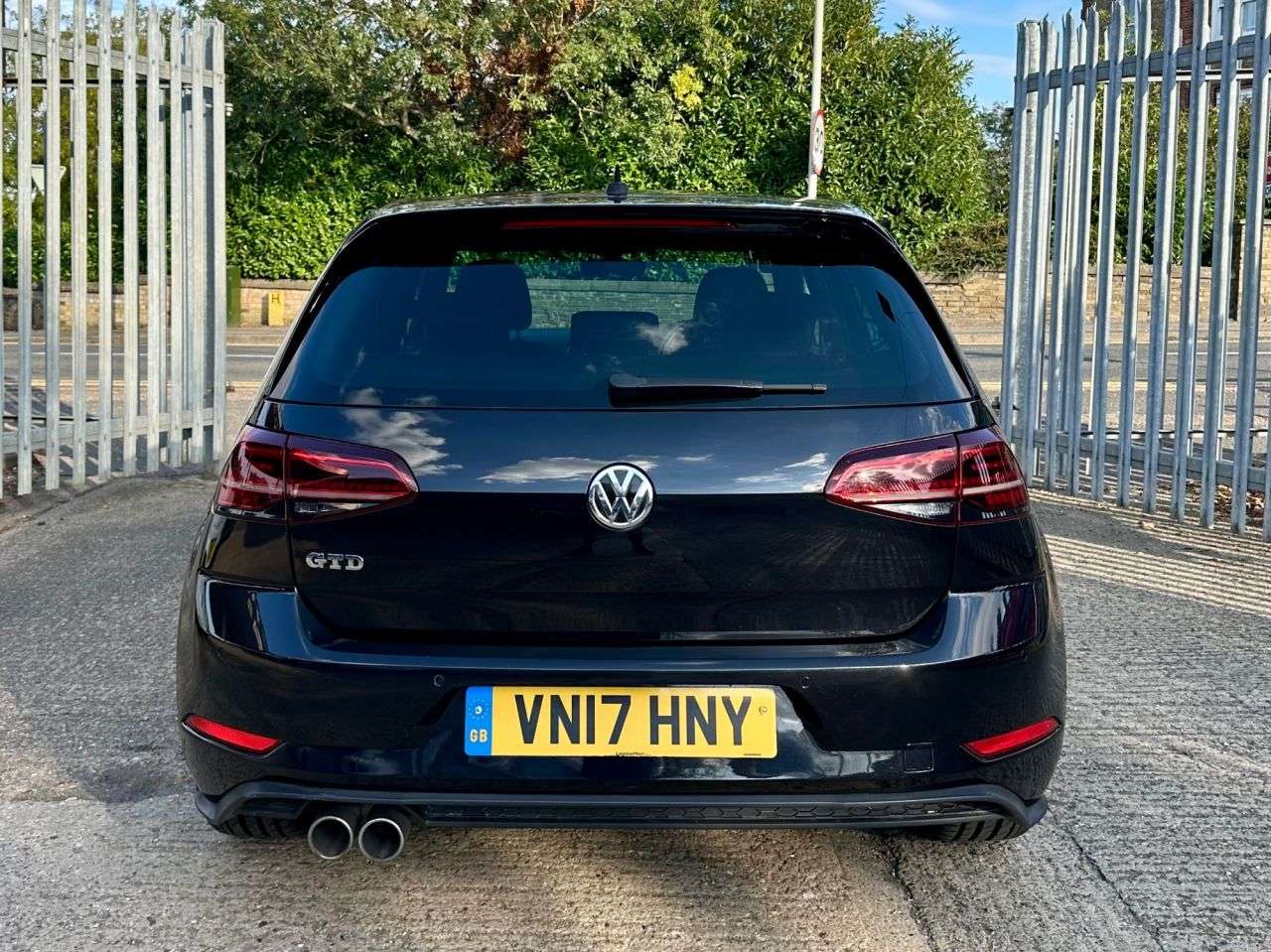 2017 VOLKSWAGEN GOLF 2017 VOLKSWAGEN GOLF