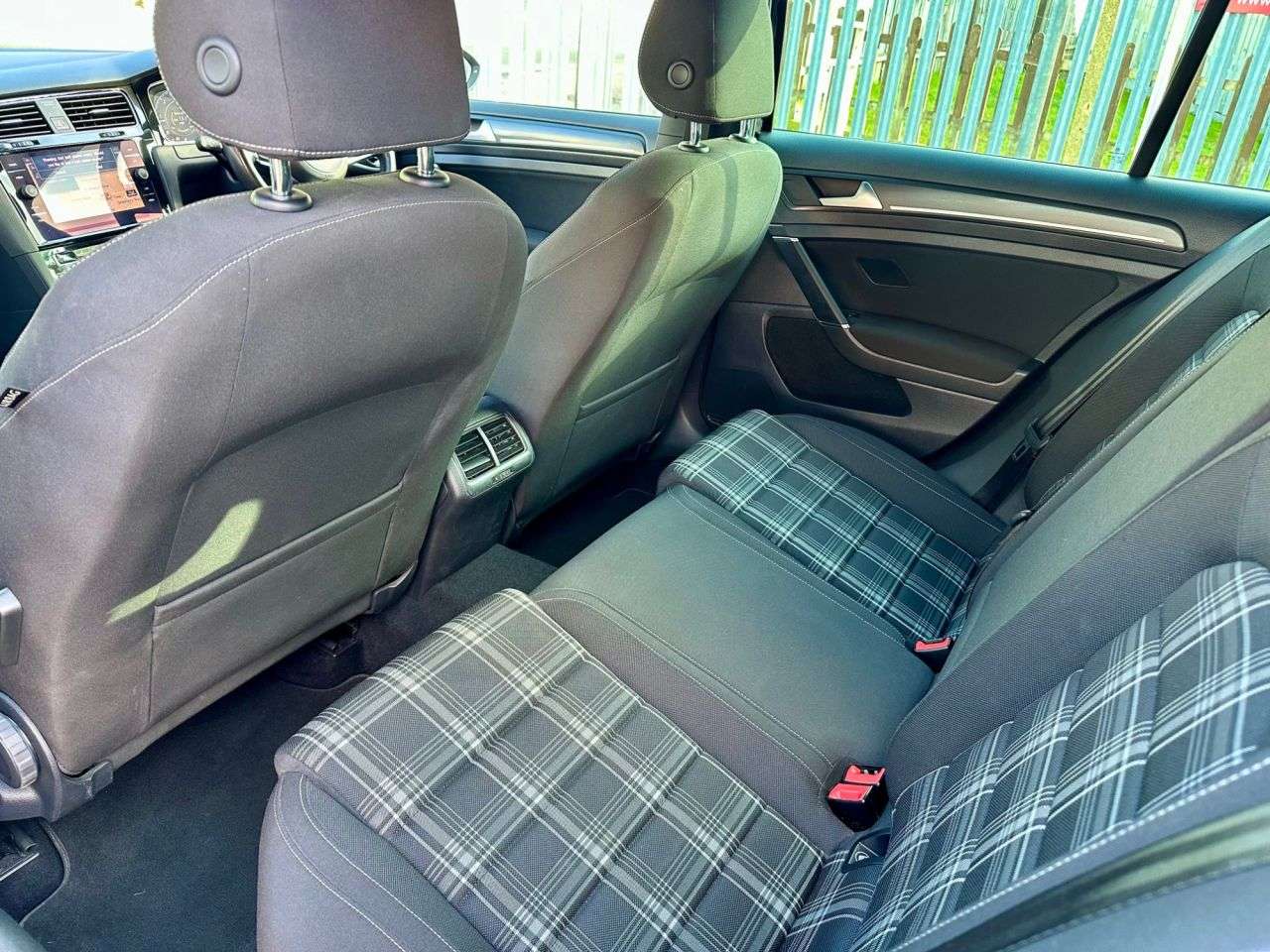 2017 VOLKSWAGEN GOLF 2017 VOLKSWAGEN GOLF