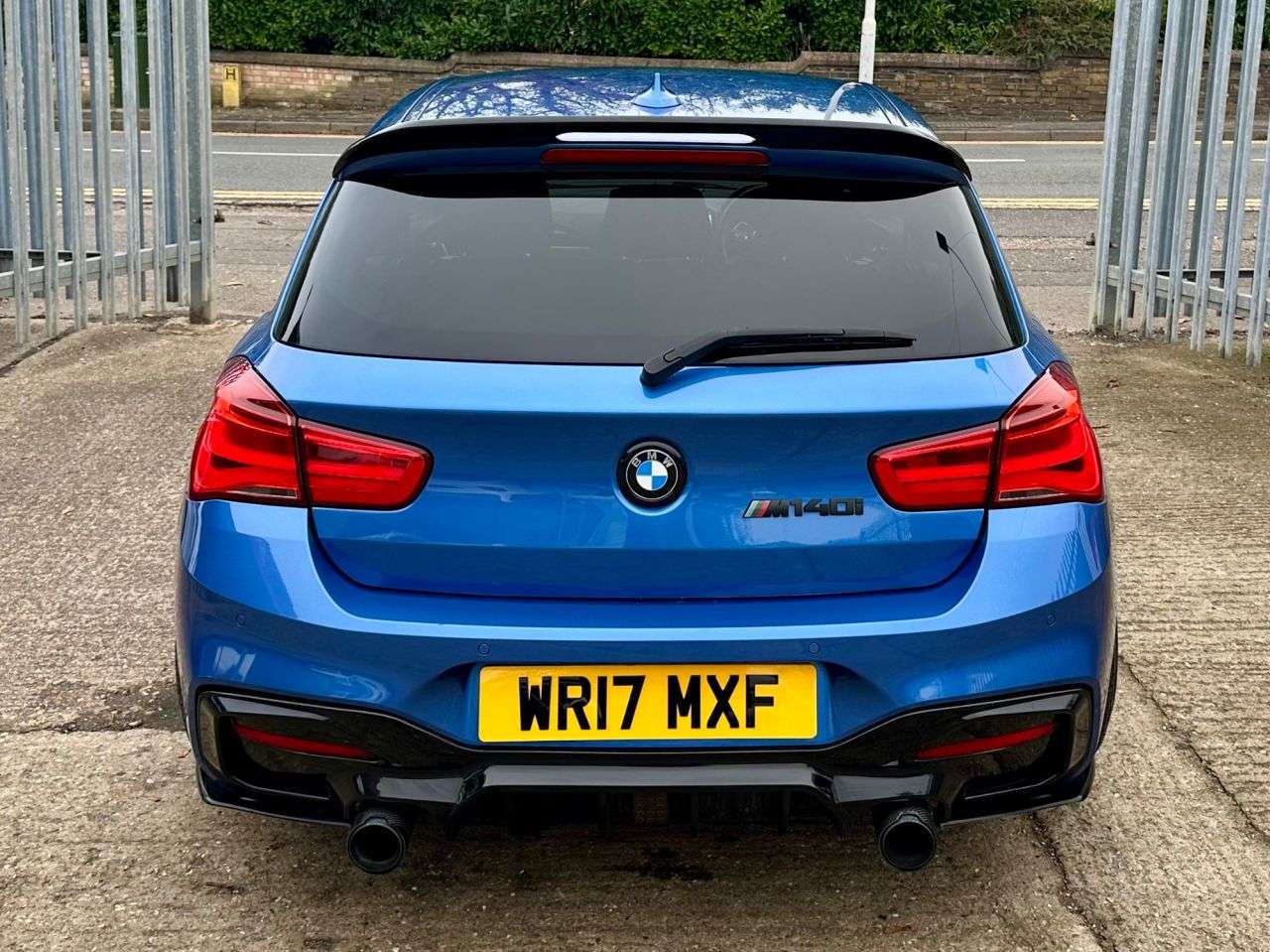 2017 BMW 1 SERIES 2017 BMW 1 SERIES