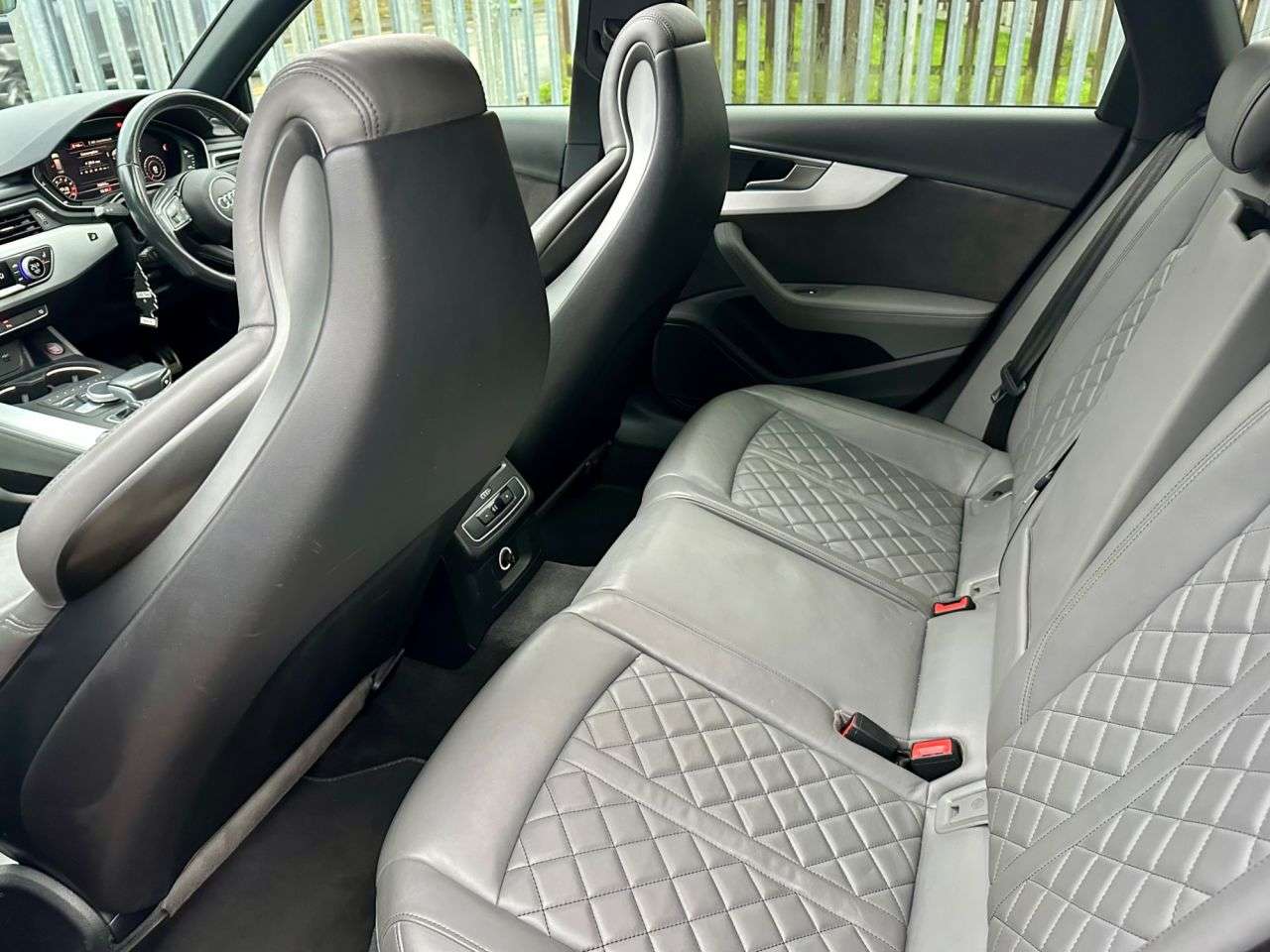 2018 AUDI A4 2018 AUDI A4