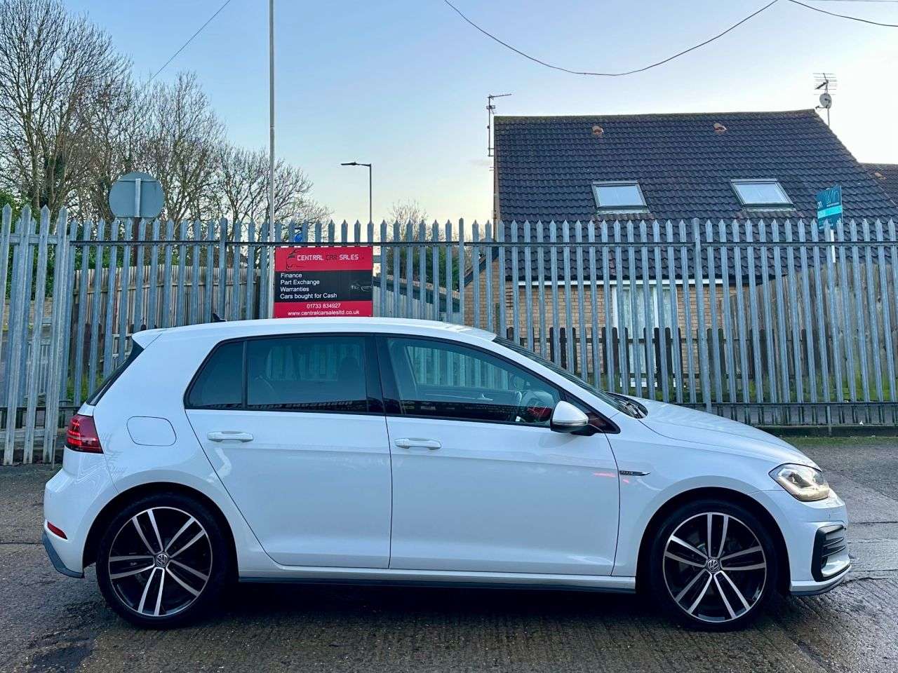 2019 VOLKSWAGEN GOLF 2019 VOLKSWAGEN GOLF