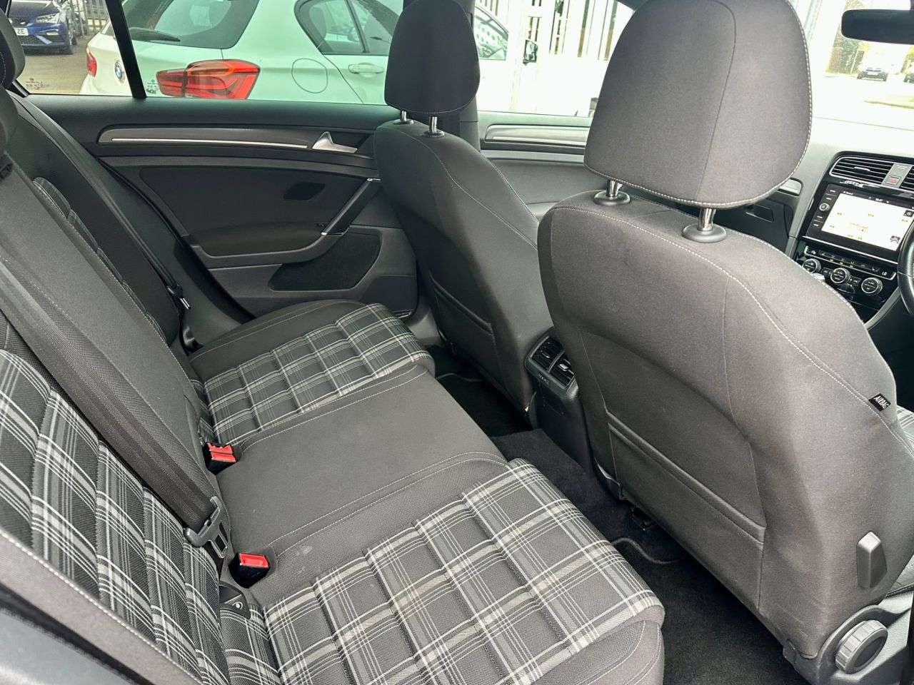 2017 VOLKSWAGEN GOLF 2017 VOLKSWAGEN GOLF