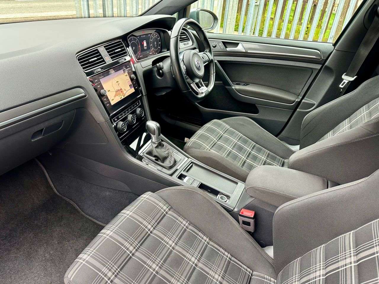 2017 VOLKSWAGEN GOLF 2017 VOLKSWAGEN GOLF