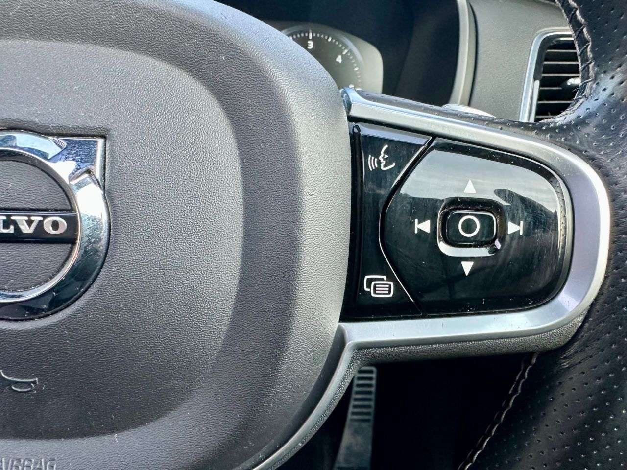 2019 VOLVO XC90 2019 VOLVO XC90