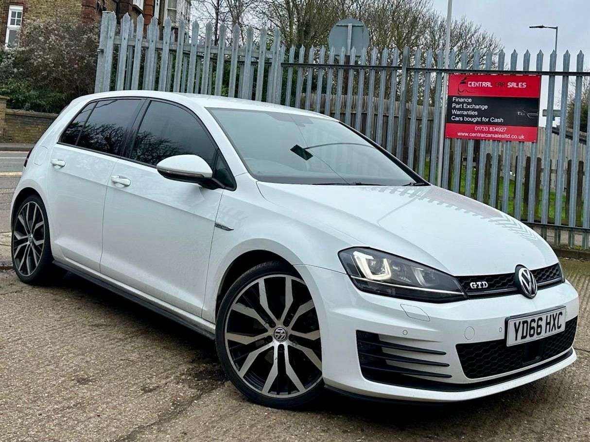 A 2016 VOLKSWAGEN GOLF 2.0 TDI BlueMotion Tech GTD Hatchback 5dr Diesel DSG Euro 6 (s/s) (184 ps) A 2016 VOLKSWAGEN GOLF 2.0 TDI BlueMotion Tech GTD Hatchback 5dr Diesel DSG Euro 6 (s/s) (184 ps)