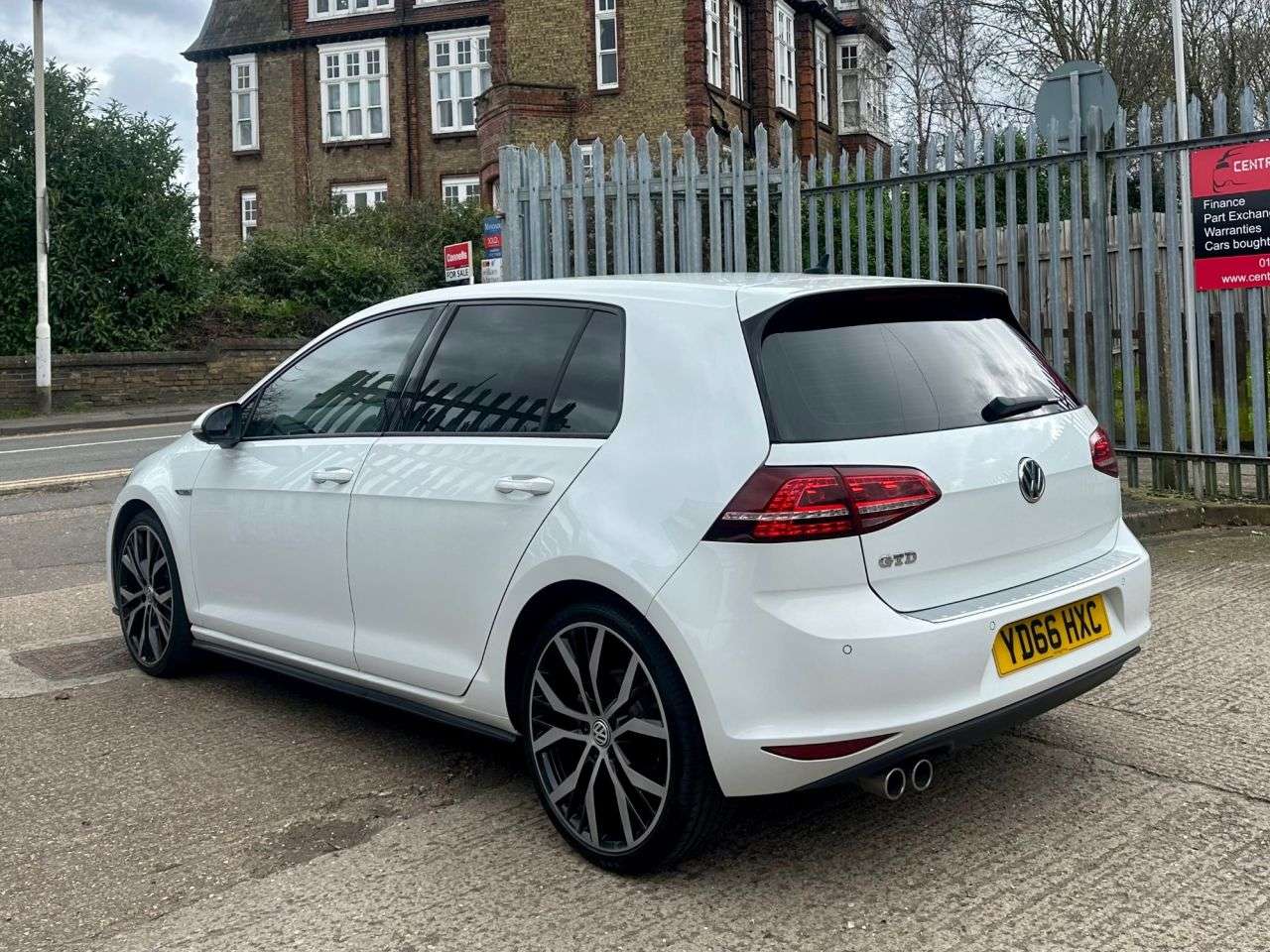 2016 VOLKSWAGEN GOLF 2016 VOLKSWAGEN GOLF