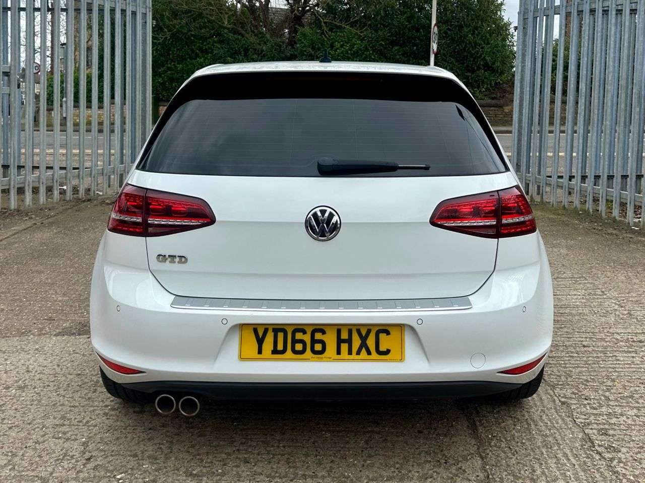 2016 VOLKSWAGEN GOLF 2016 VOLKSWAGEN GOLF