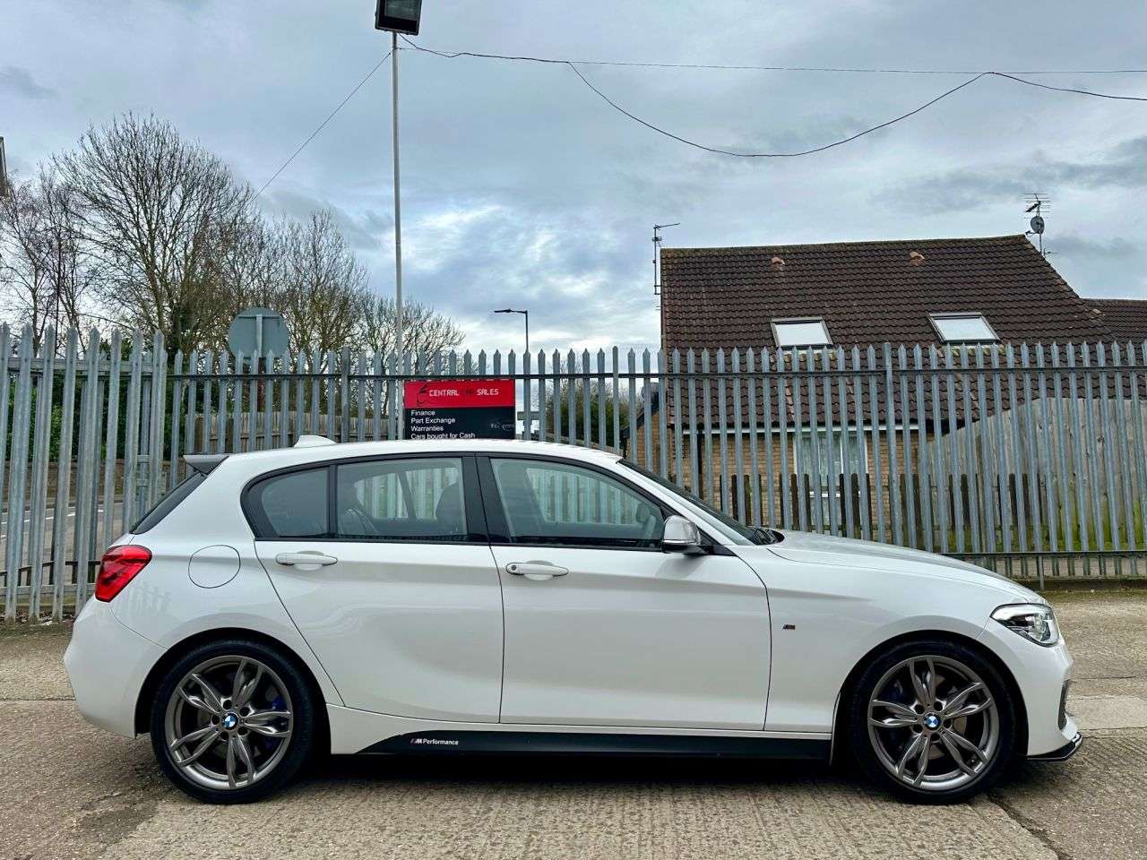 2017 BMW 1 SERIES 2017 BMW 1 SERIES