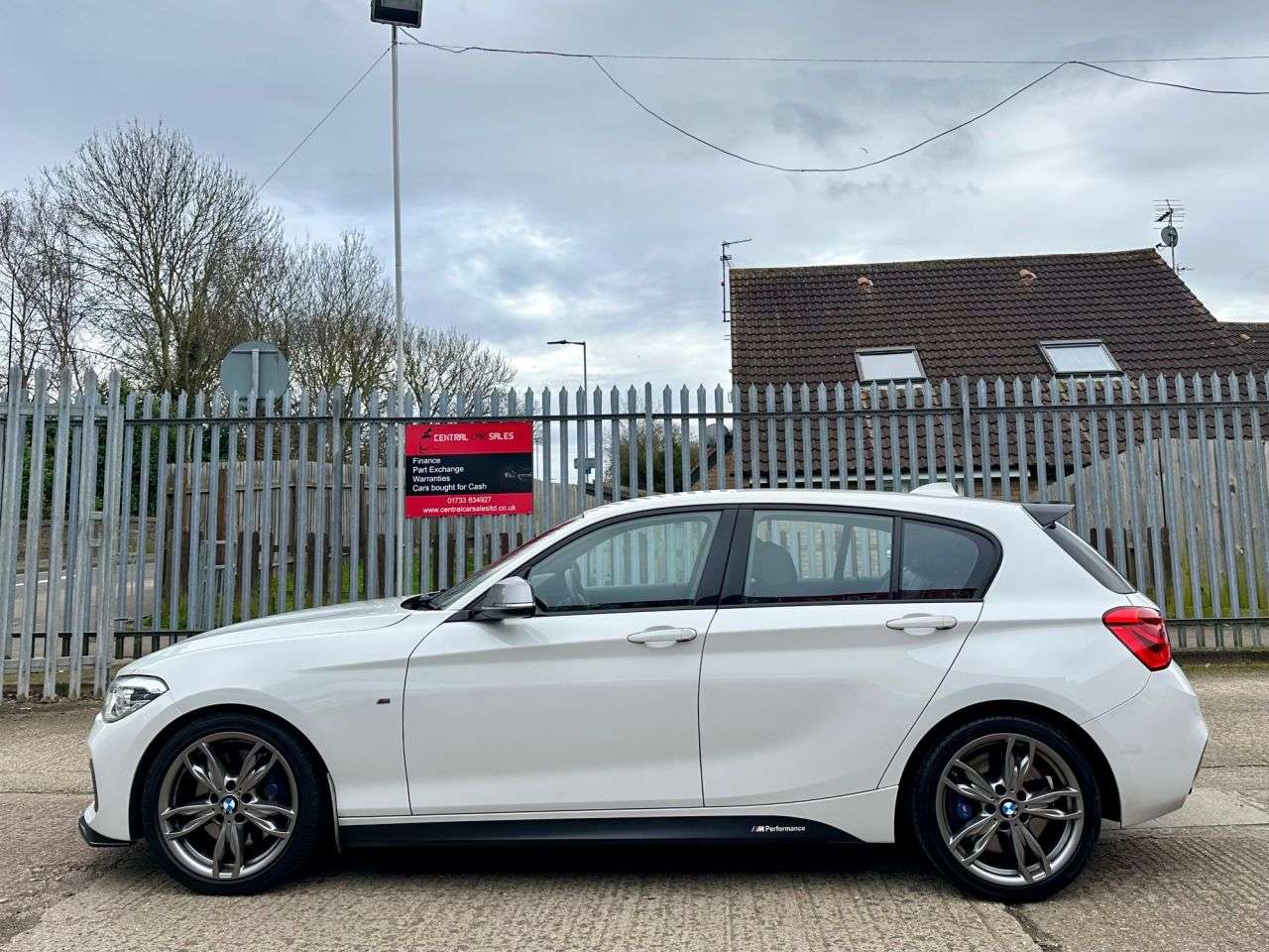 2017 BMW 1 SERIES 2017 BMW 1 SERIES