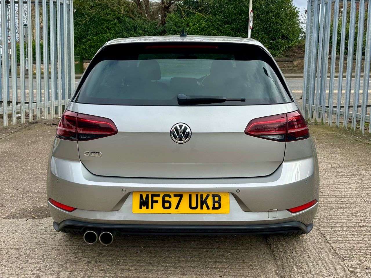 2017 VOLKSWAGEN GOLF 2017 VOLKSWAGEN GOLF