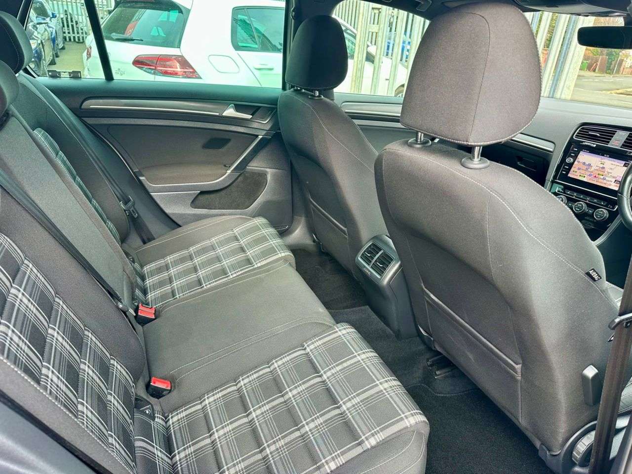 2017 VOLKSWAGEN GOLF 2017 VOLKSWAGEN GOLF