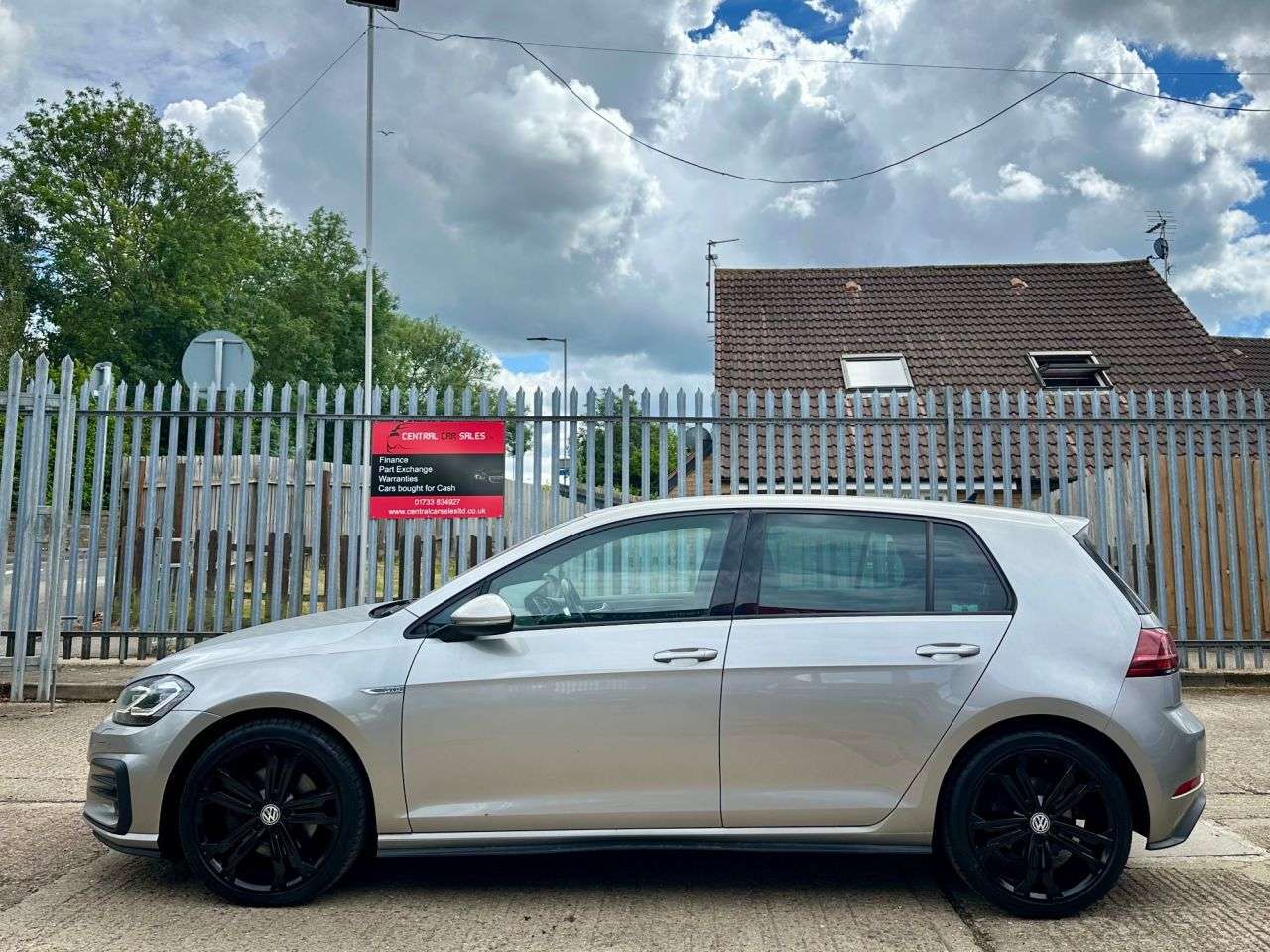 2017 VOLKSWAGEN GOLF 2017 VOLKSWAGEN GOLF