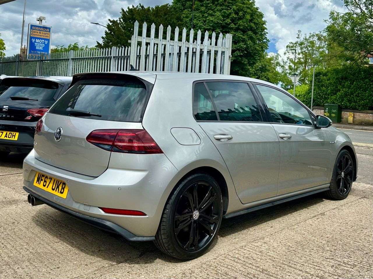 2017 VOLKSWAGEN GOLF 2017 VOLKSWAGEN GOLF