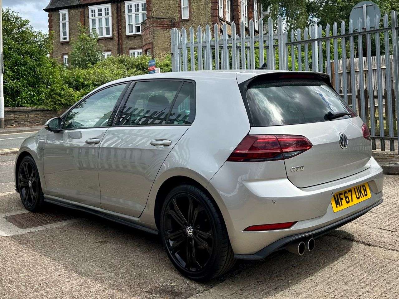 2017 VOLKSWAGEN GOLF 2017 VOLKSWAGEN GOLF