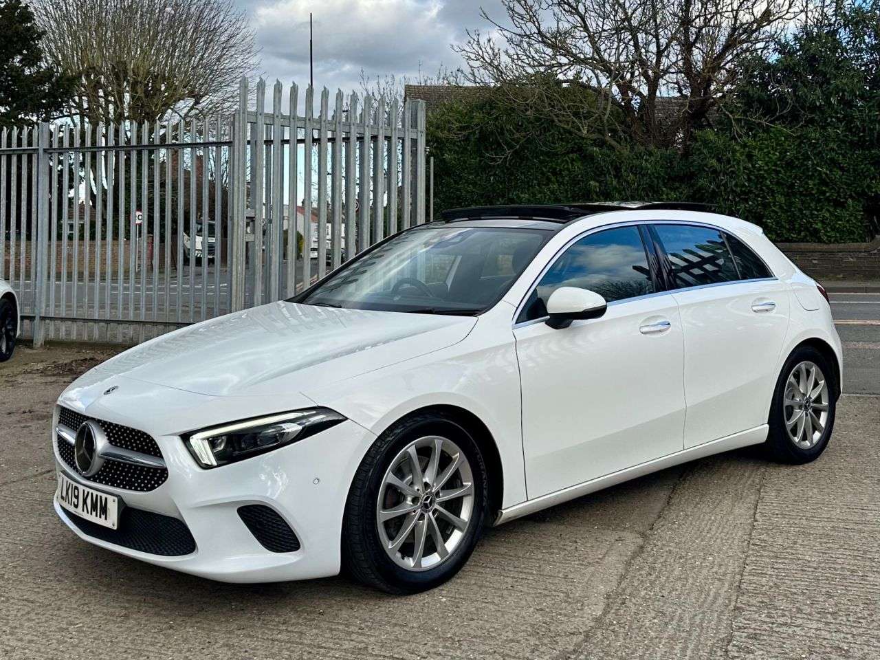 A 2019 MERCEDES-BENZ A-CLASS 2.0 A200d Sport (Premium Plus) Hatchback 5dr Diesel 8G-DCT Euro 6 (s/s) (15 A 2019 MERCEDES-BENZ A-CLASS 2.0 A200d Sport (Premium Plus) Hatchback 5dr Diesel 8G-DCT Euro 6 (s/s) (15