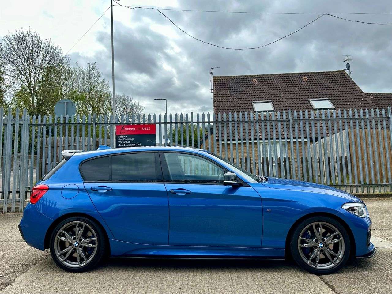 2017 BMW 1 SERIES 2017 BMW 1 SERIES