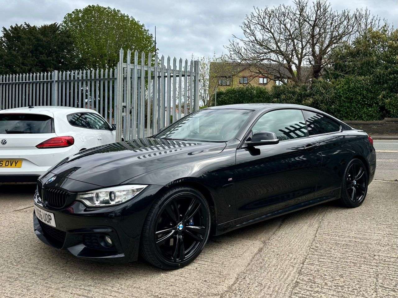 A 2016 BMW 4 SERIES 2.0 420d M Sport Coupe 2dr Diesel Auto Euro 6 (s/s) (190 ps) A 2016 BMW 4 SERIES 2.0 420d M Sport Coupe 2dr Diesel Auto Euro 6 (s/s) (190 ps)