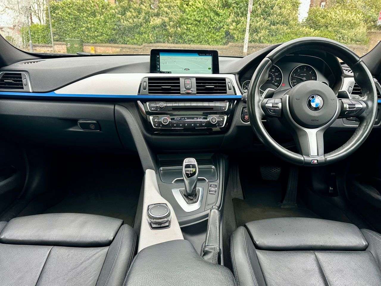 A 2016 BMW 3 SERIES 2.0 320d M Sport Touring 5dr Diesel Auto Euro 6 (s/s) (190 ps) A 2016 BMW 3 SERIES 2.0 320d M Sport Touring 5dr Diesel Auto Euro 6 (s/s) (190 ps)
