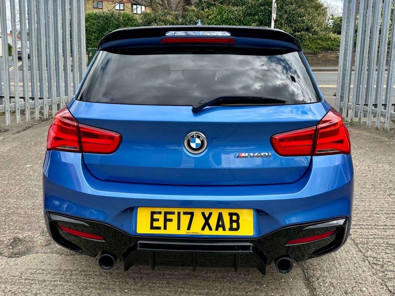 2017 BMW 1 SERIES 2017 BMW 1 SERIES