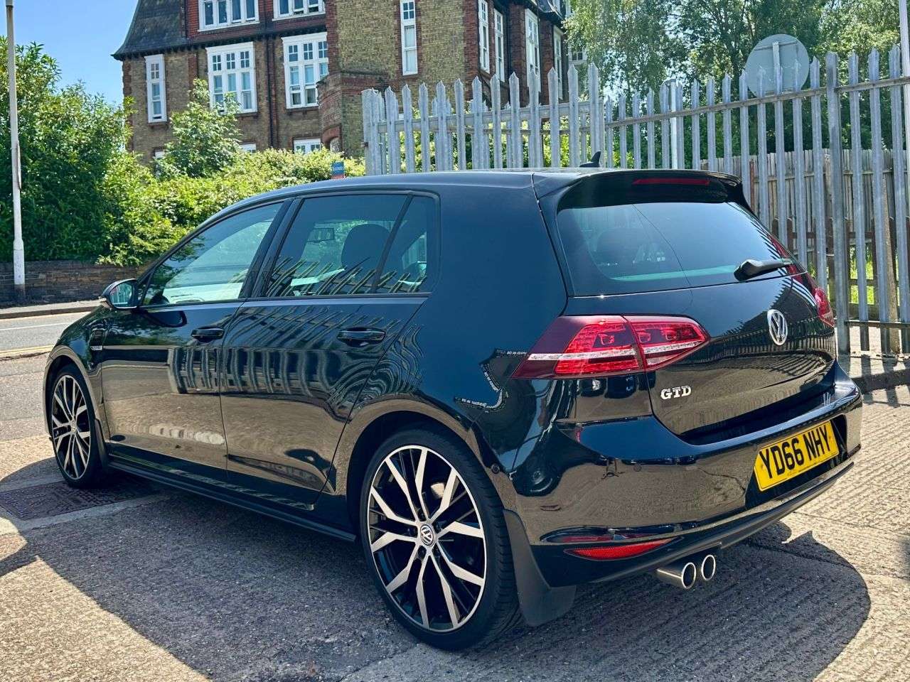 2016 VOLKSWAGEN GOLF 2016 VOLKSWAGEN GOLF