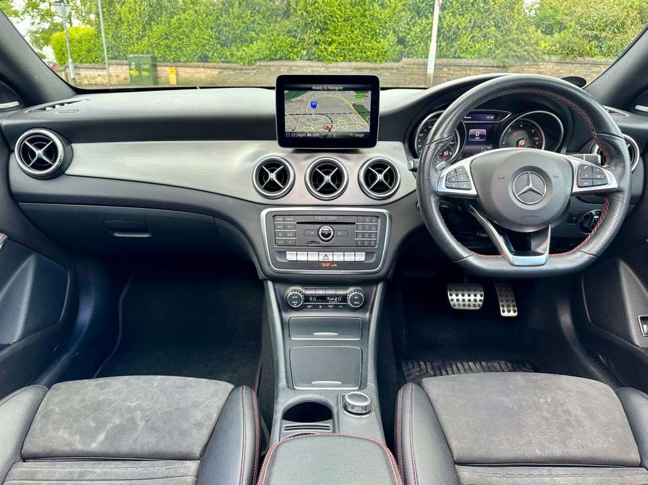 A 2018 MERCEDES-BENZ CLA 2.1 CLA220d AMG Line Night Edition (Plus) Shooting Brake 5dr Diesel 7G-DCT A 2018 MERCEDES-BENZ CLA 2.1 CLA220d AMG Line Night Edition (Plus) Shooting Brake 5dr Diesel 7G-DCT