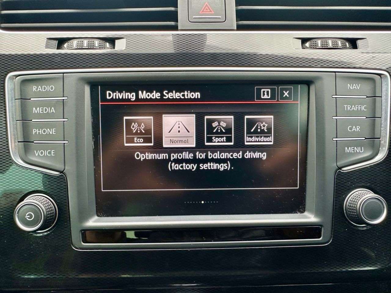 2017 VOLKSWAGEN GOLF 2017 VOLKSWAGEN GOLF