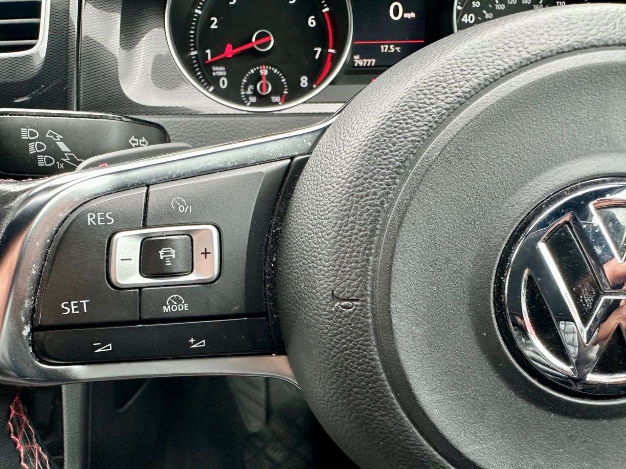 2017 VOLKSWAGEN GOLF 2017 VOLKSWAGEN GOLF
