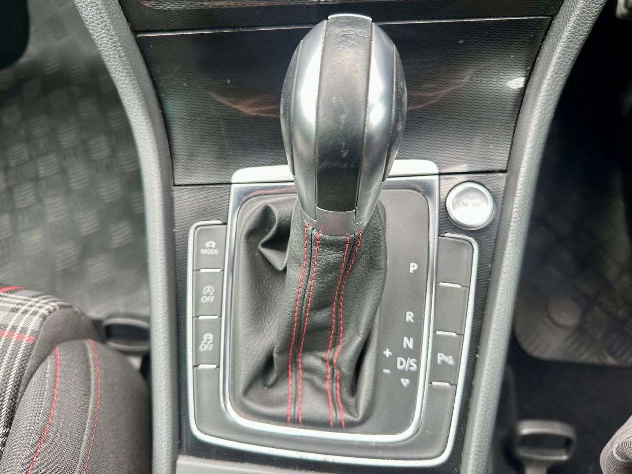2017 VOLKSWAGEN GOLF 2017 VOLKSWAGEN GOLF