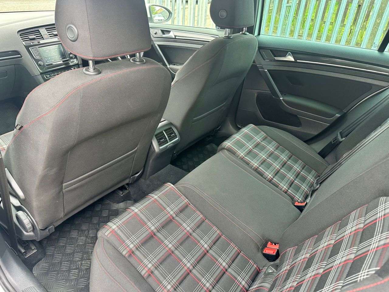 2017 VOLKSWAGEN GOLF 2017 VOLKSWAGEN GOLF