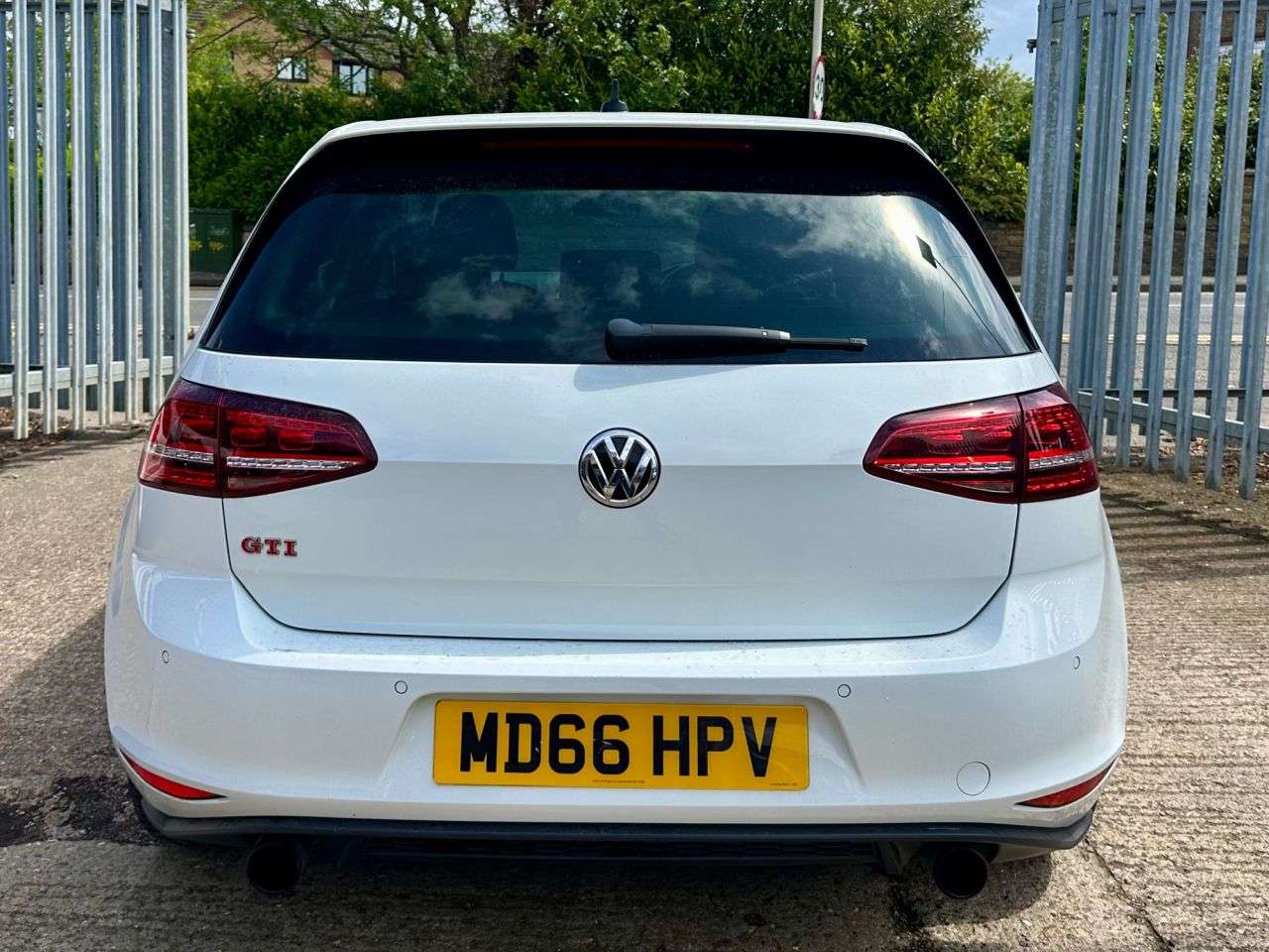 2017 VOLKSWAGEN GOLF 2017 VOLKSWAGEN GOLF