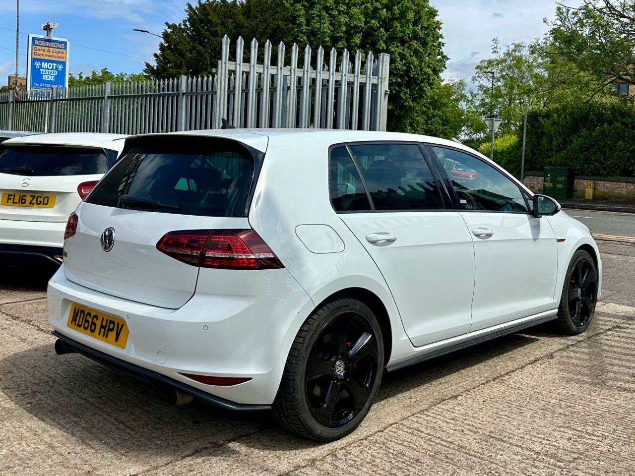2017 VOLKSWAGEN GOLF 2017 VOLKSWAGEN GOLF