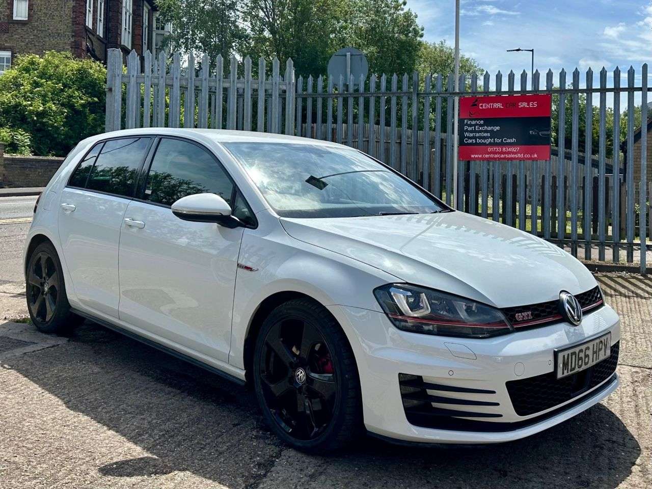 2017 VOLKSWAGEN GOLF 2017 VOLKSWAGEN GOLF