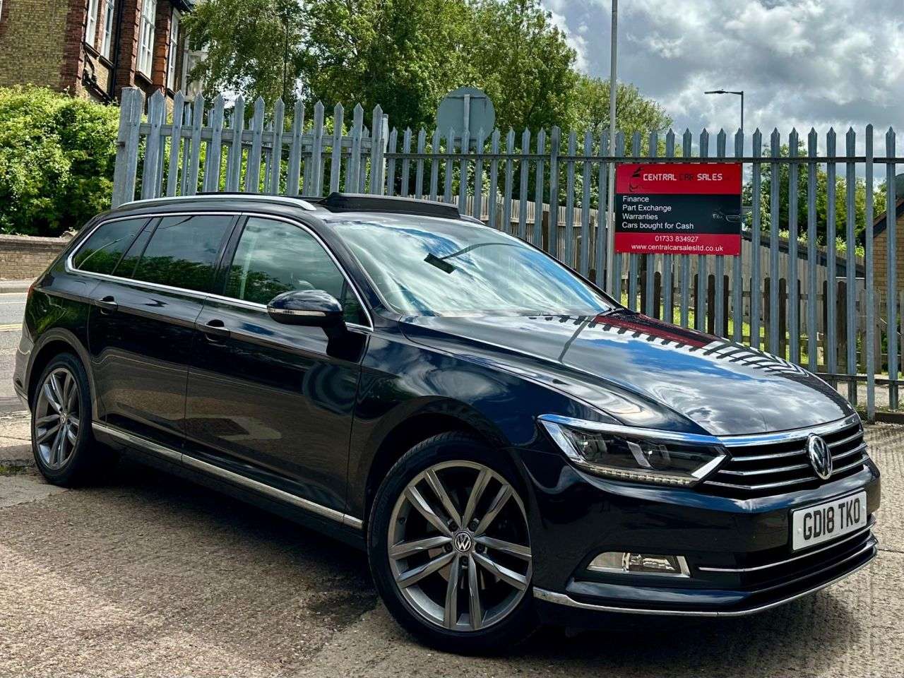 A 2018 VOLKSWAGEN PASSAT 2.0 TDI GT Estate 5dr Diesel DSG Euro 6 (s/s) (150 ps) A 2018 VOLKSWAGEN PASSAT 2.0 TDI GT Estate 5dr Diesel DSG Euro 6 (s/s) (150 ps)