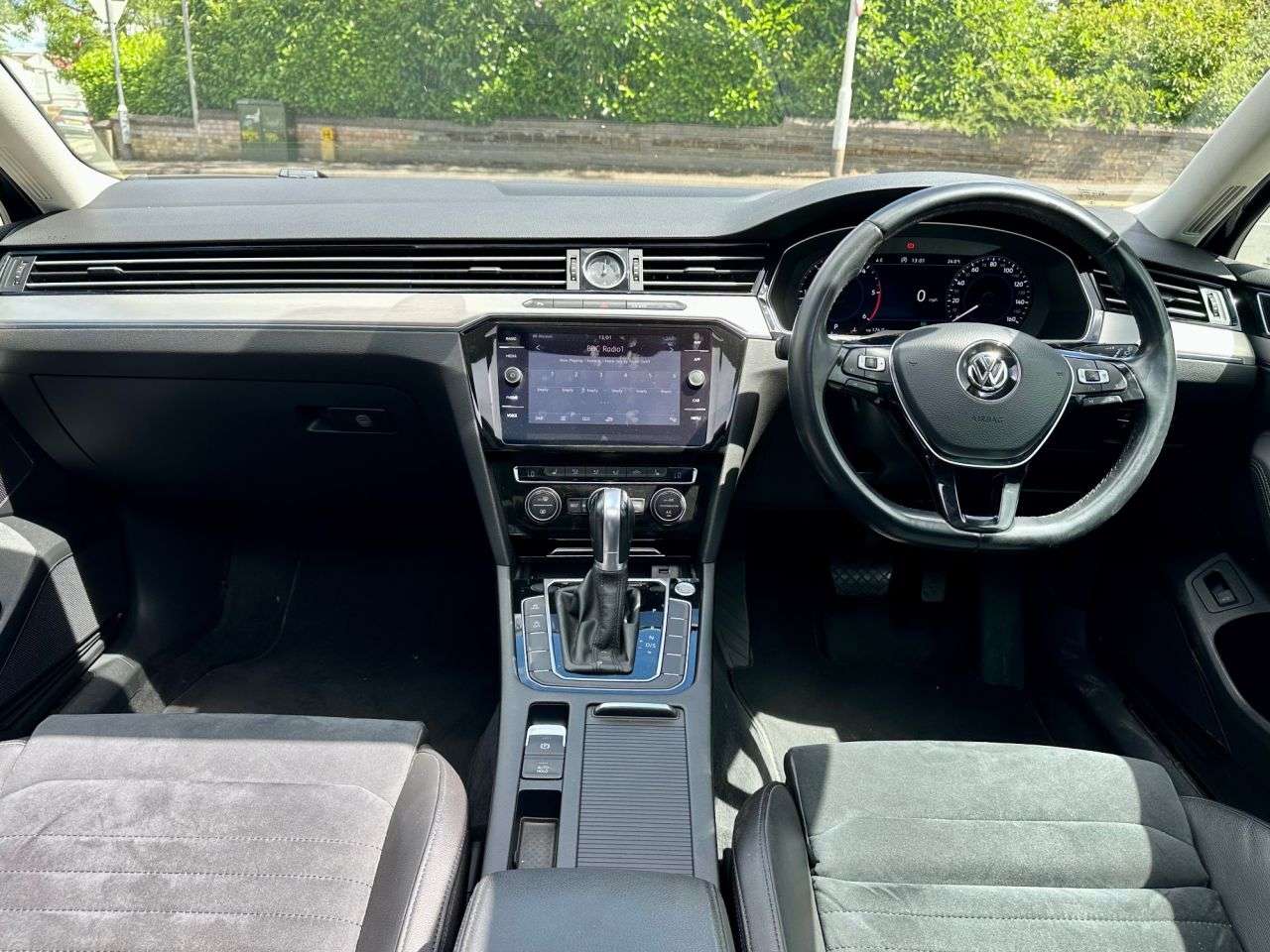 A 2018 VOLKSWAGEN PASSAT 2.0 TDI GT Estate 5dr Diesel DSG Euro 6 (s/s) (150 ps) A 2018 VOLKSWAGEN PASSAT 2.0 TDI GT Estate 5dr Diesel DSG Euro 6 (s/s) (150 ps)