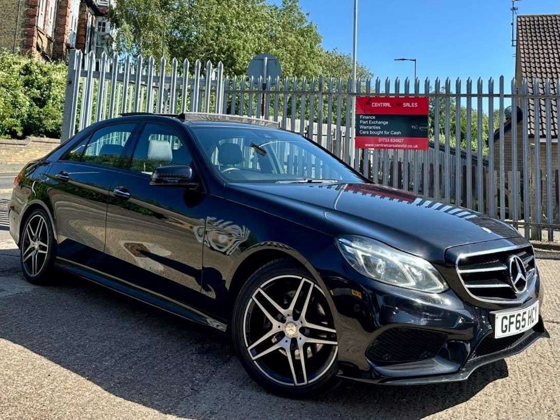 A 2015 MERCEDES-BENZ E CLASS 2.1 E220 BlueTEC AMG Night Edition (Premium Plus) Saloon 4dr Diesel G-Troni A 2015 MERCEDES-BENZ E CLASS 2.1 E220 BlueTEC AMG Night Edition (Premium Plus) Saloon 4dr Diesel G-Troni