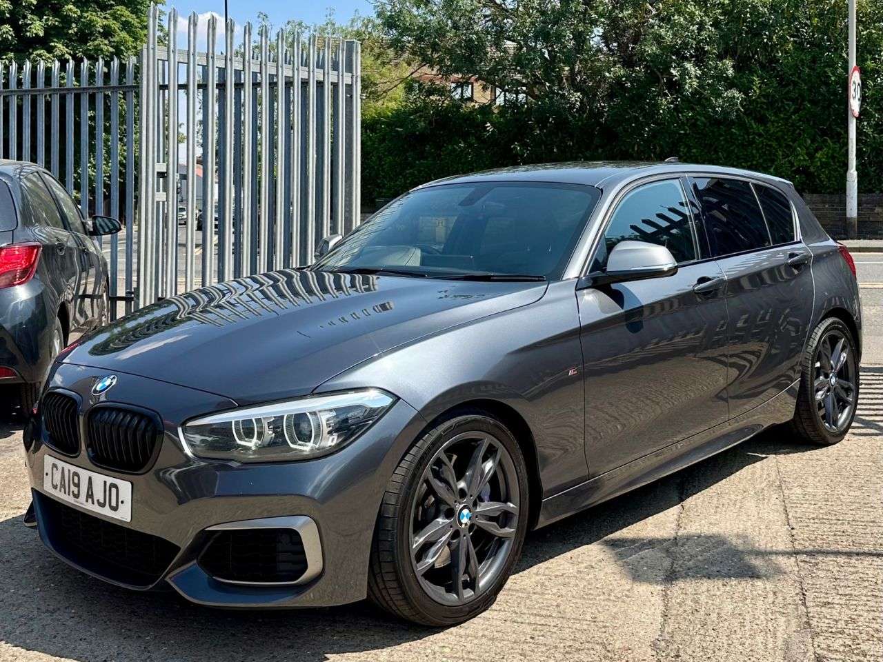 A 2019 BMW 1 SERIES 3.0 M140i GPF Shadow Edition Hatchback 5dr Petrol Auto Euro 6 (s/s) (340 ps A 2019 BMW 1 SERIES 3.0 M140i GPF Shadow Edition Hatchback 5dr Petrol Auto Euro 6 (s/s) (340 ps