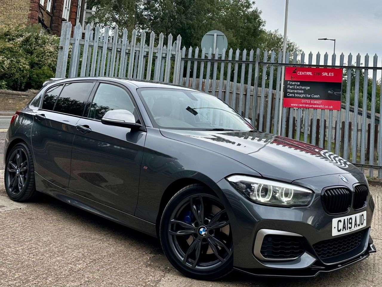 A 2019 BMW 1 SERIES 3.0 M140i GPF Shadow Edition Hatchback 5dr Petrol Auto Euro 6 (s/s) (340 ps A 2019 BMW 1 SERIES 3.0 M140i GPF Shadow Edition Hatchback 5dr Petrol Auto Euro 6 (s/s) (340 ps