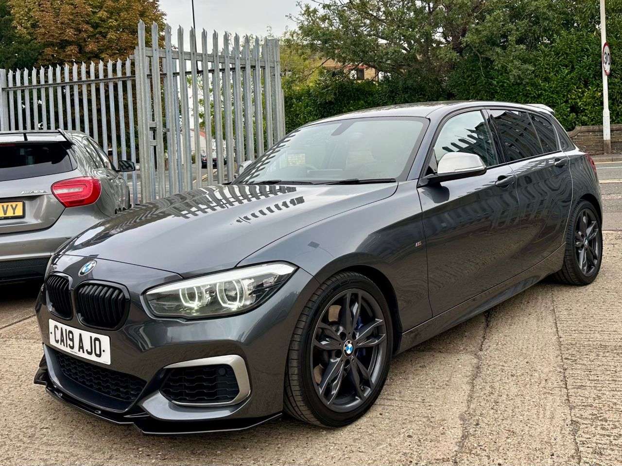 A 2019 BMW 1 SERIES 3.0 M140i GPF Shadow Edition Hatchback 5dr Petrol Auto Euro 6 (s/s) (340 ps A 2019 BMW 1 SERIES 3.0 M140i GPF Shadow Edition Hatchback 5dr Petrol Auto Euro 6 (s/s) (340 ps
