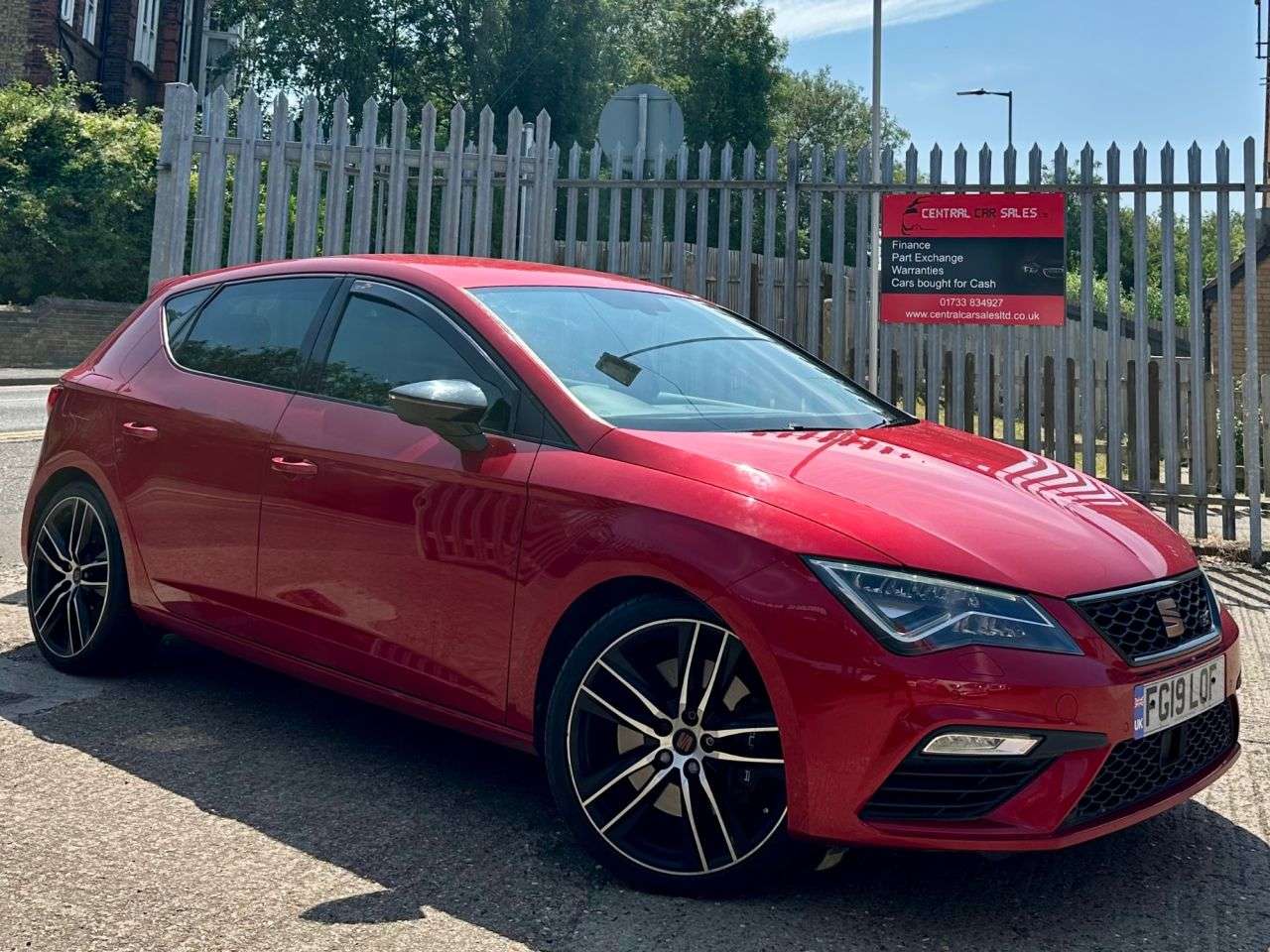 A 2019 SEAT LEON 2.0 TSI Cupra 290 Lux Hatchback 5dr Petrol DSG Euro 6 (s/s) (290 ps) A 2019 SEAT LEON 2.0 TSI Cupra 290 Lux Hatchback 5dr Petrol DSG Euro 6 (s/s) (290 ps)