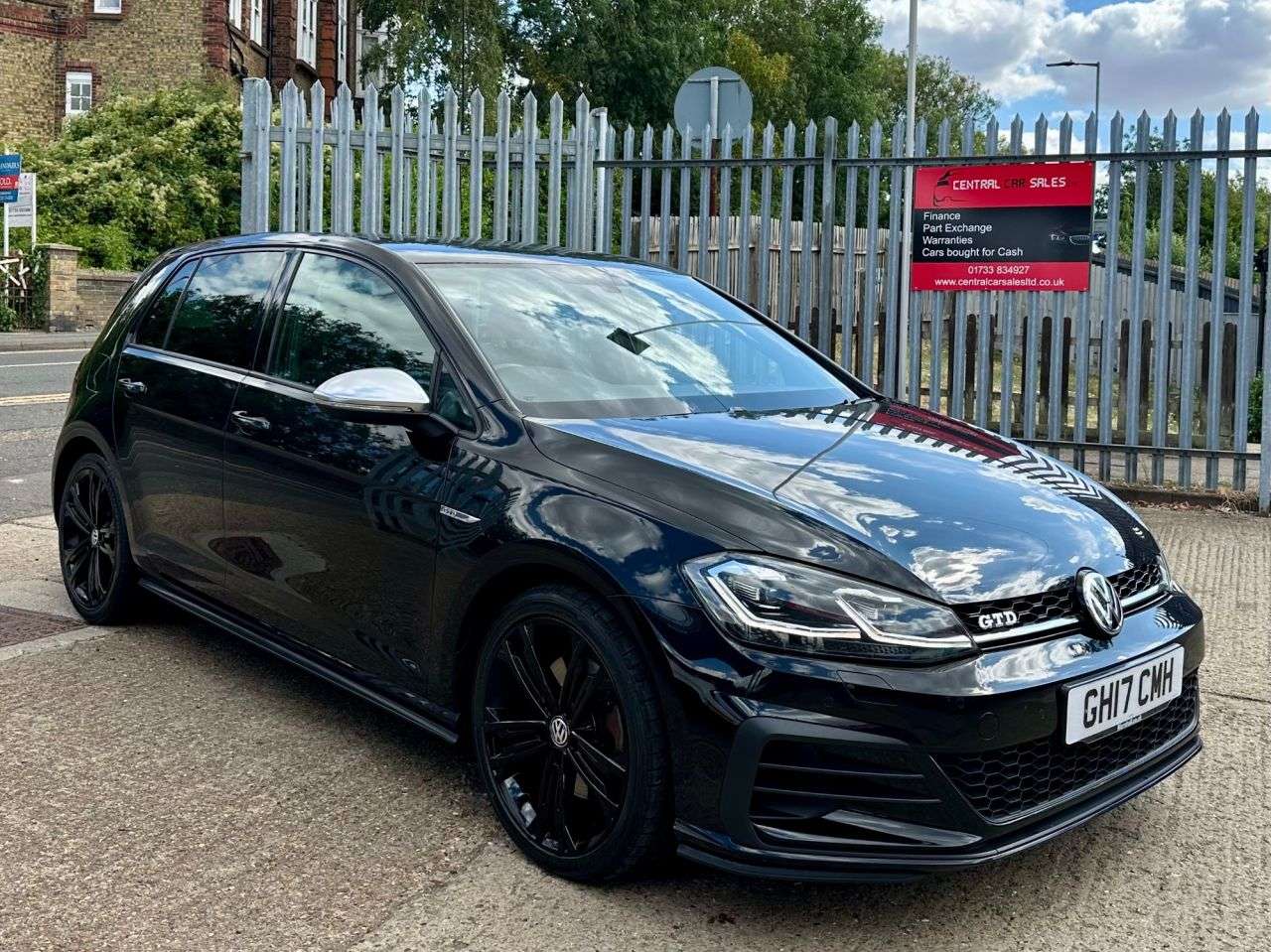 2017 VOLKSWAGEN GOLF 2017 VOLKSWAGEN GOLF