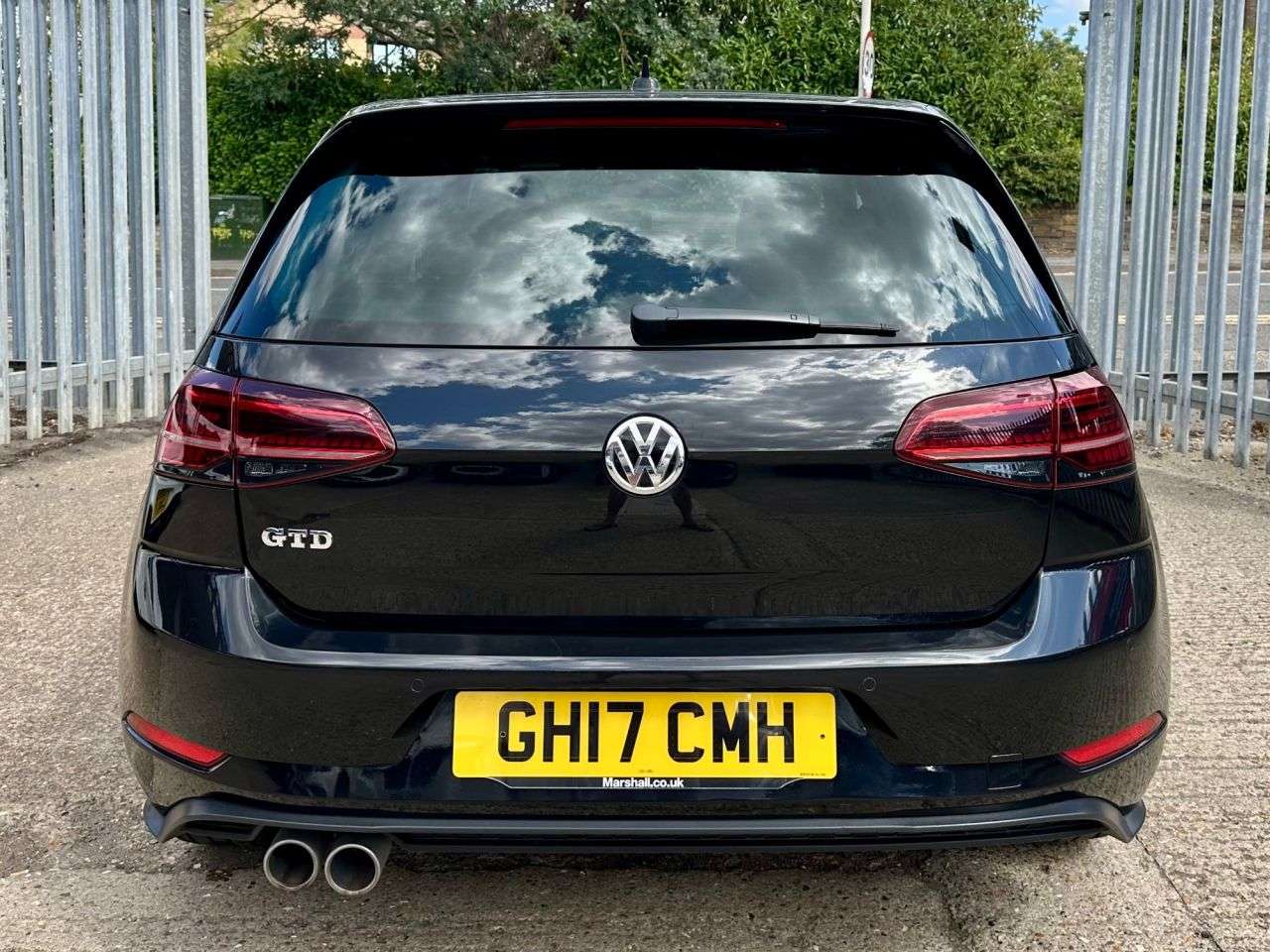 2017 VOLKSWAGEN GOLF 2017 VOLKSWAGEN GOLF