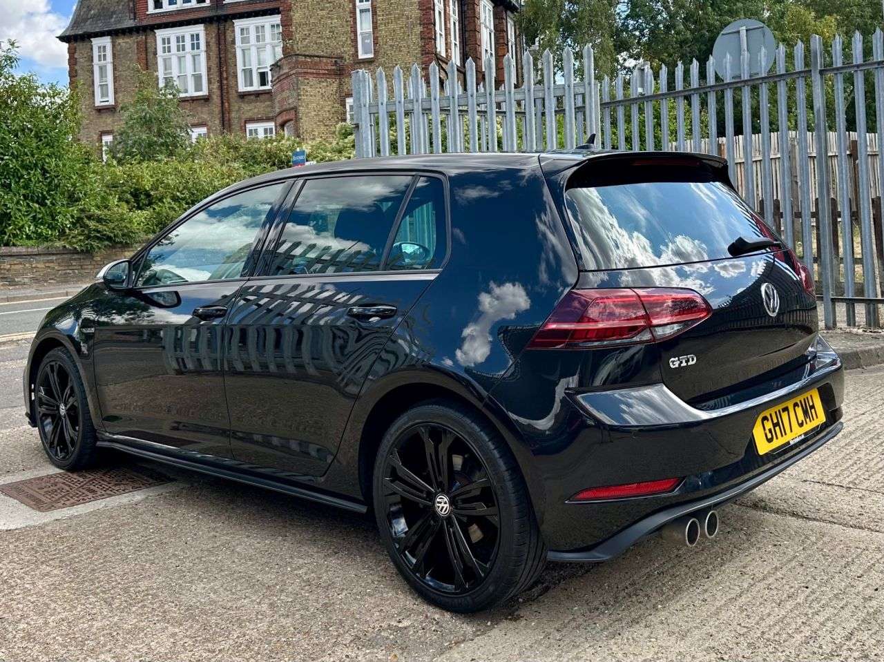 2017 VOLKSWAGEN GOLF 2017 VOLKSWAGEN GOLF