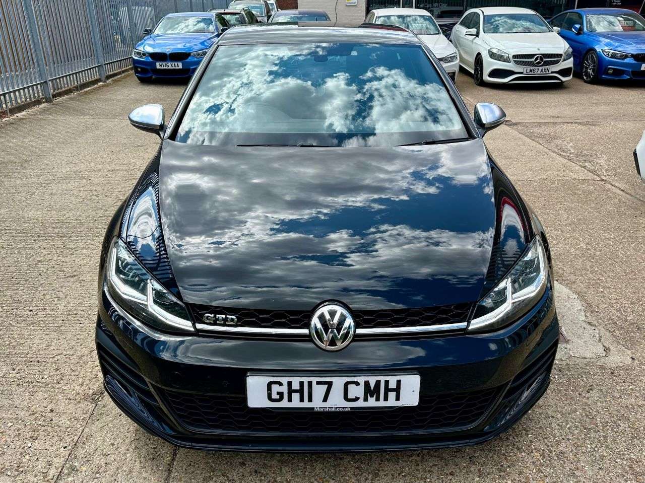2017 VOLKSWAGEN GOLF 2017 VOLKSWAGEN GOLF