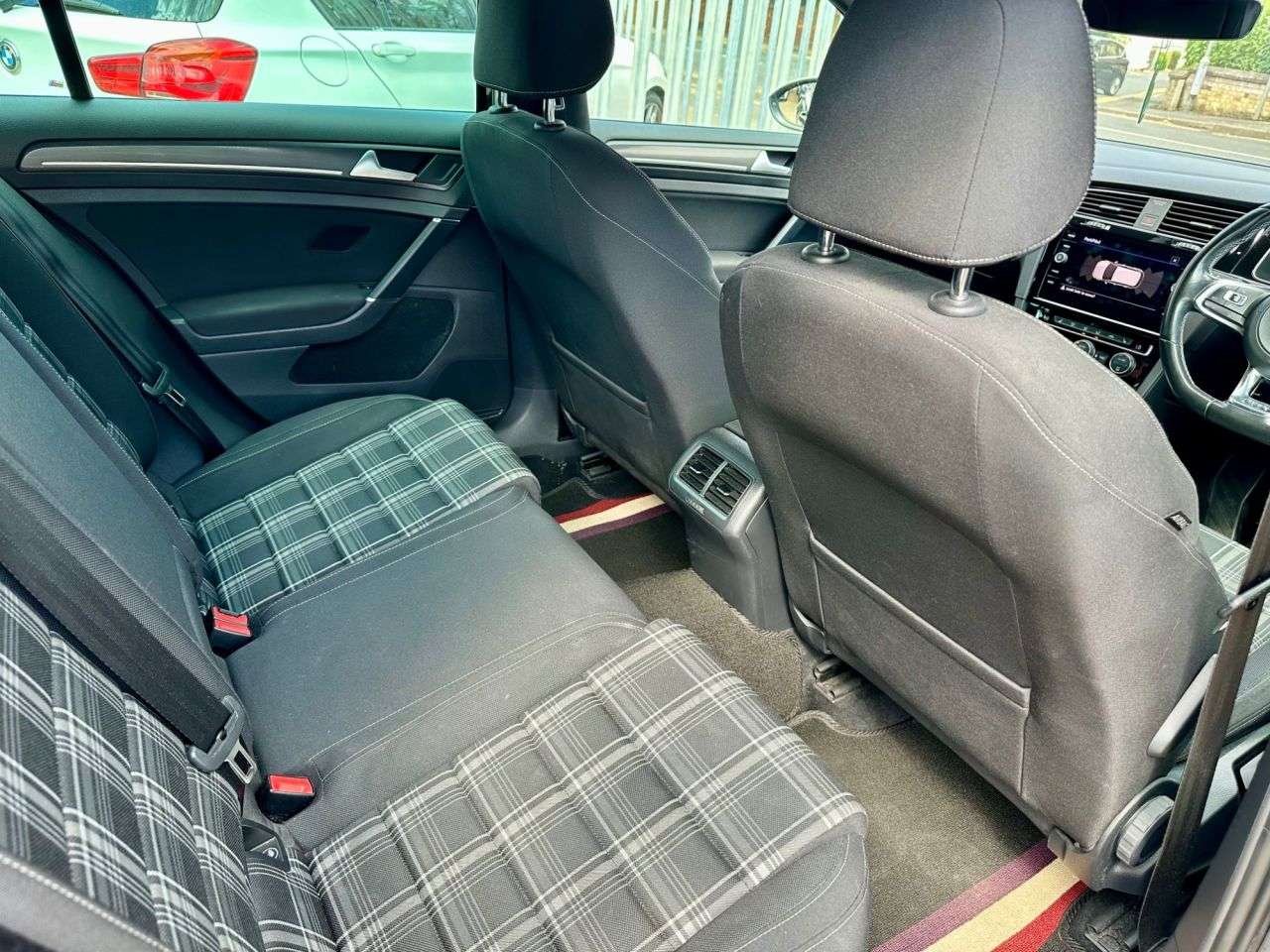 2017 VOLKSWAGEN GOLF 2017 VOLKSWAGEN GOLF